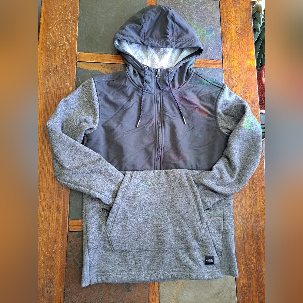 The North Face Half Zip Fleece Hooded Pullover Sweatshirt